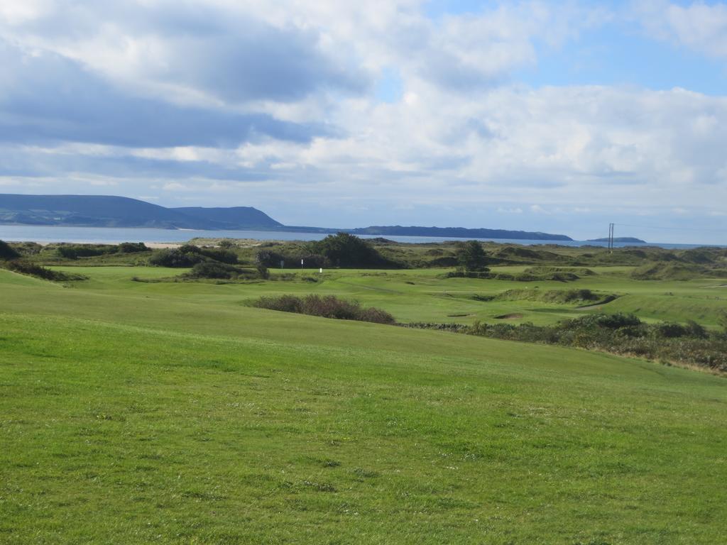 Four seasons Guest House Pembrey Extérieur photo